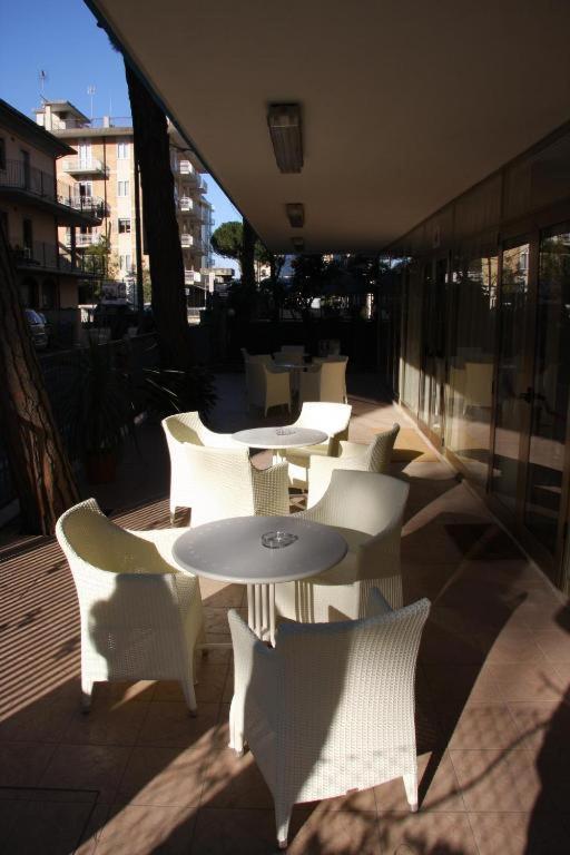 Hotel Orchidea Rimini Esterno foto