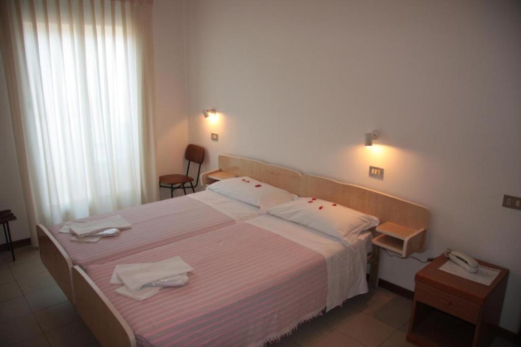 Hotel Orchidea Rimini Esterno foto