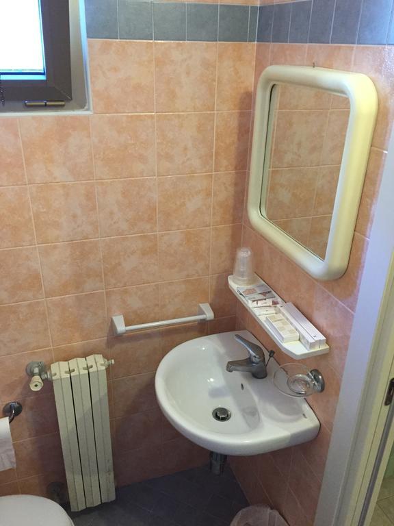 Hotel Orchidea Rimini Esterno foto