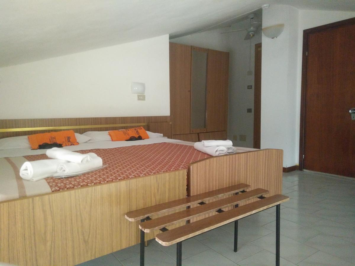 Hotel Orchidea Rimini Esterno foto